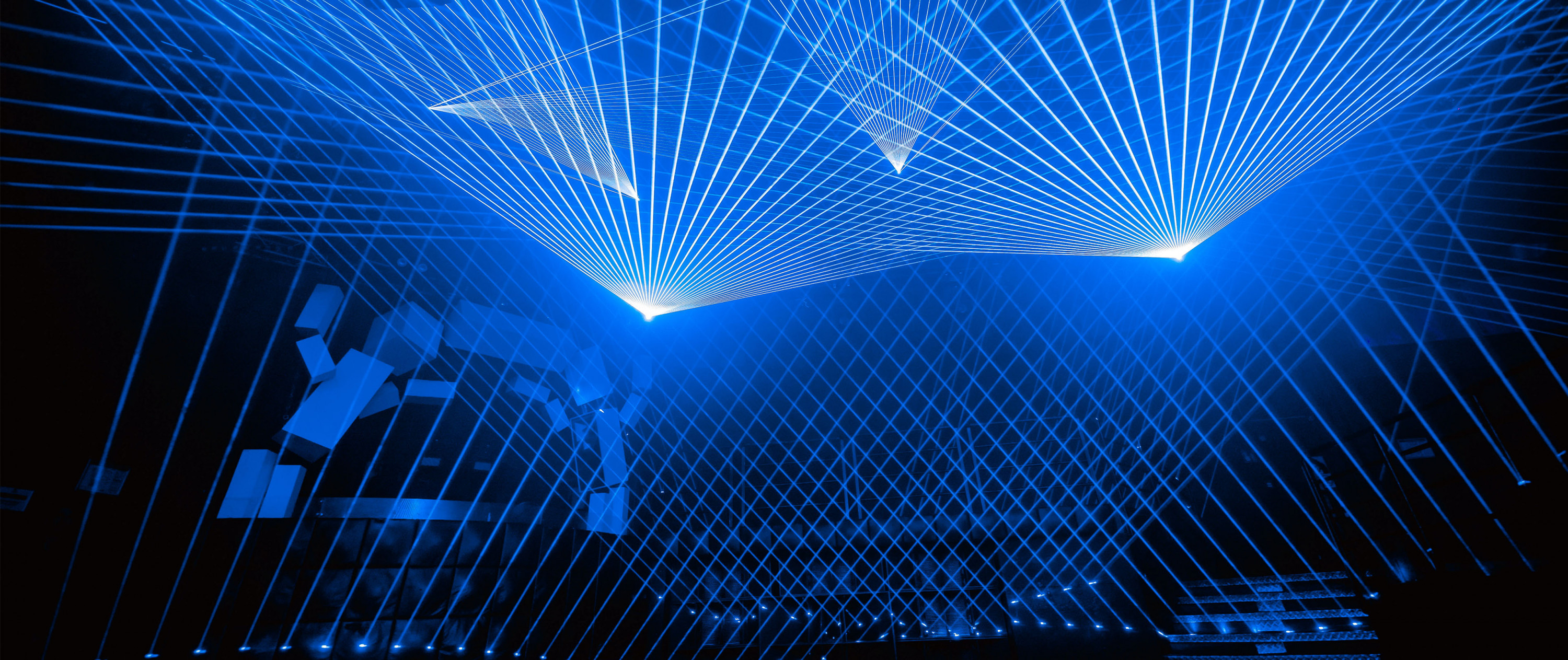 Des lasers de toutes les directions – Cameo D FORCE